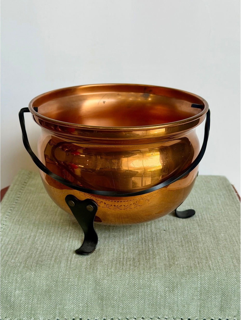 Vintage Copper Cauldron Planter Pot Black Iron Feet Swing Handle Farmhouse Decor